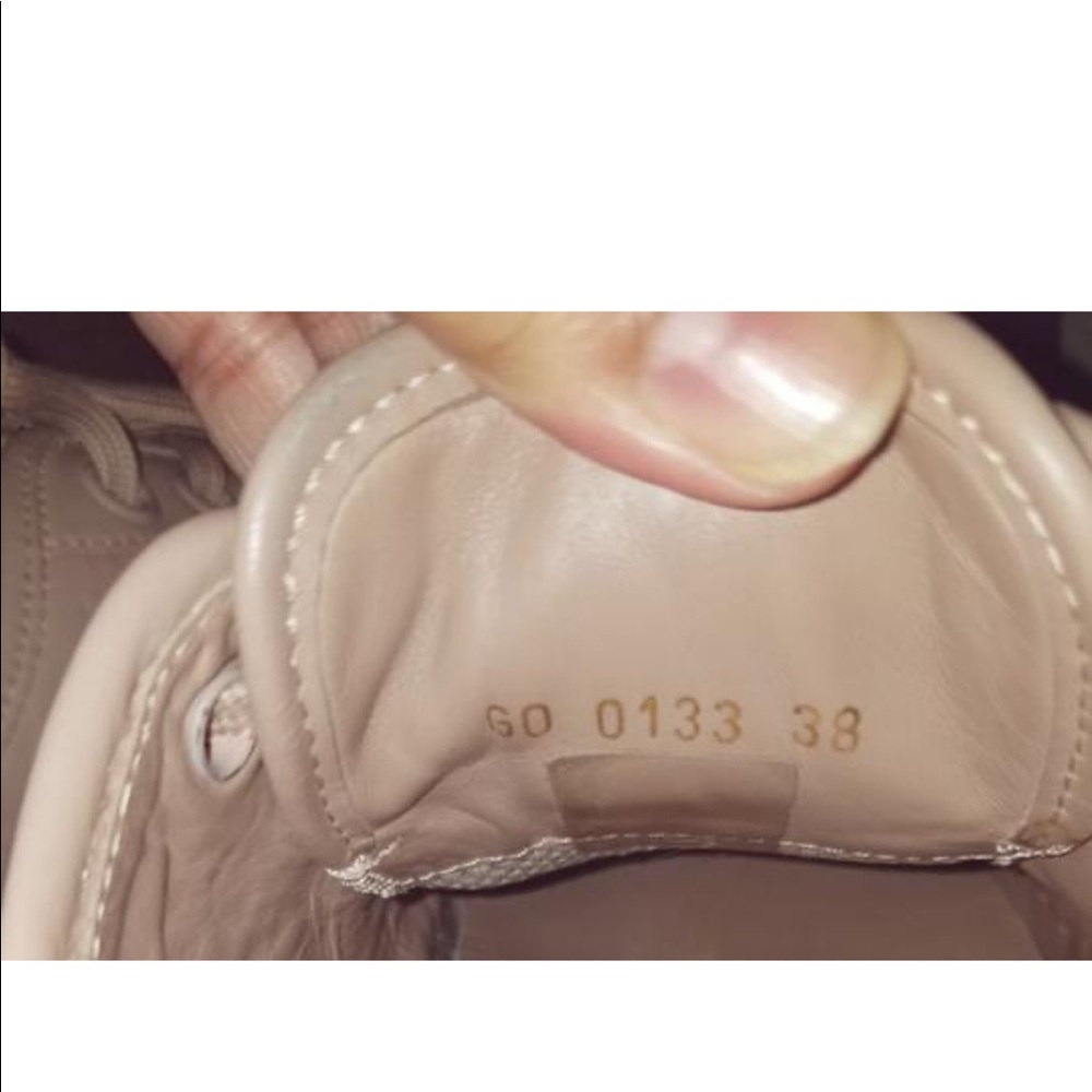 Authentic Louis Vuitton sneakers Mauve color - Picture 6 of 10